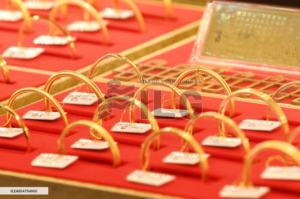 London Spot Gold An Annual Increase of Over 50%.