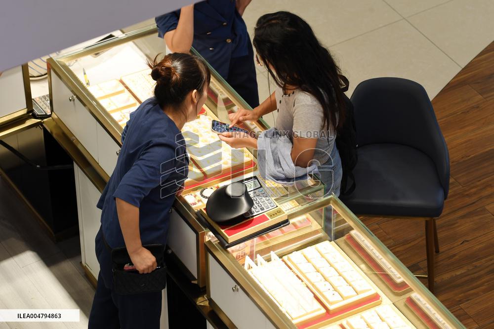 London Spot Gold An Annual Increase of Over 50%.