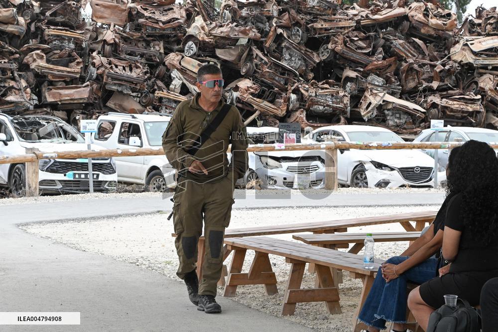 The Cemetery Of Vehicles Used During The Nova Event - Tkuma