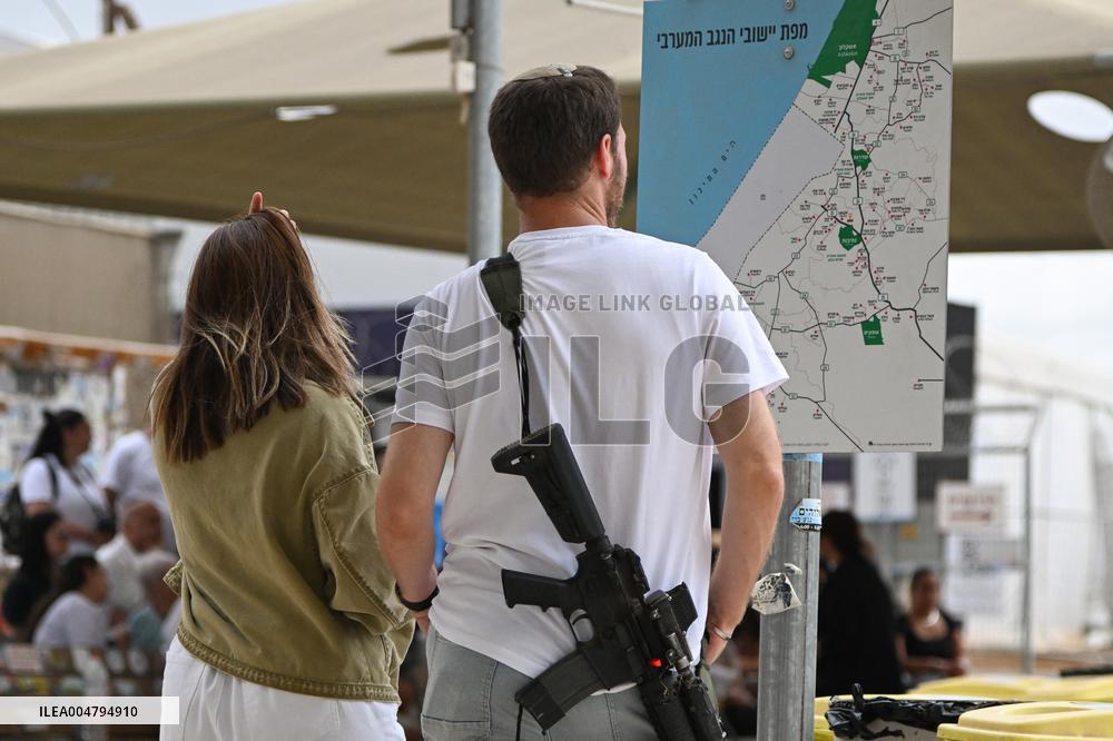 The Cemetery Of Vehicles Used During The Nova Event - Tkuma