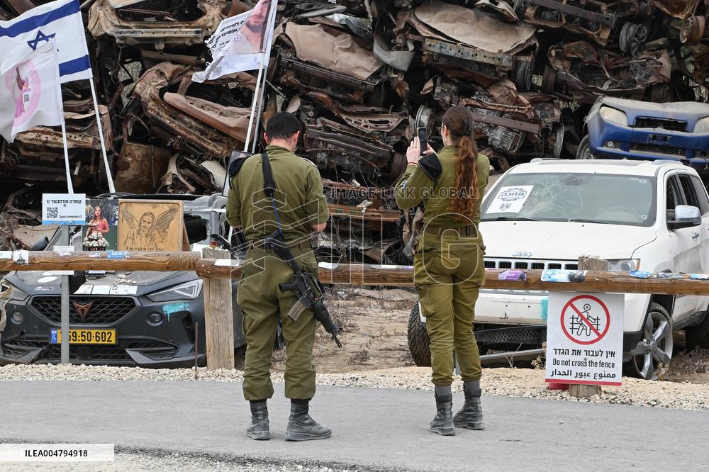 The Cemetery Of Vehicles Used During The Nova Event - Tkuma