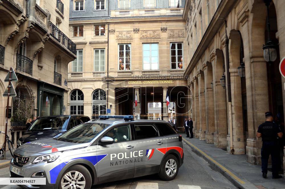 Final Preparations Before Robert Badinter Honor At Pantheon - Paris