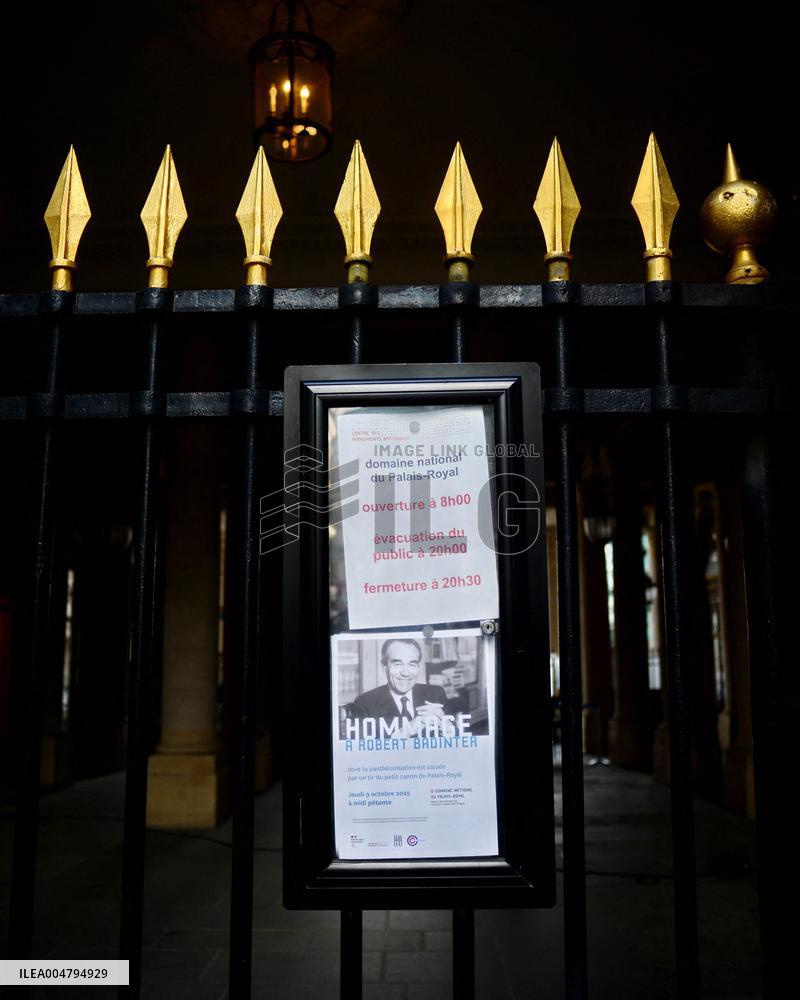 Final Preparations Before Robert Badinter Honor At Pantheon - Paris