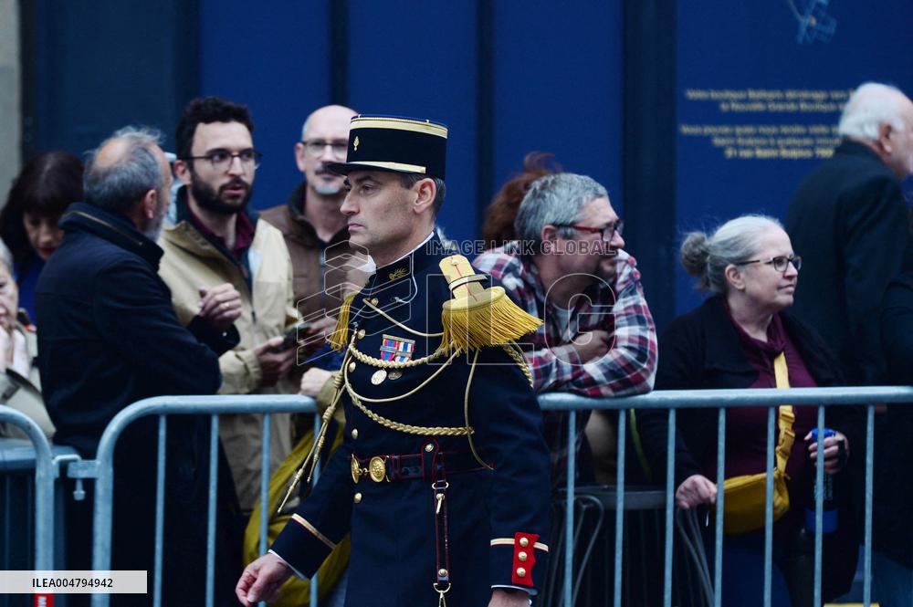 Final Preparations Before Robert Badinter Honor At Pantheon - Paris