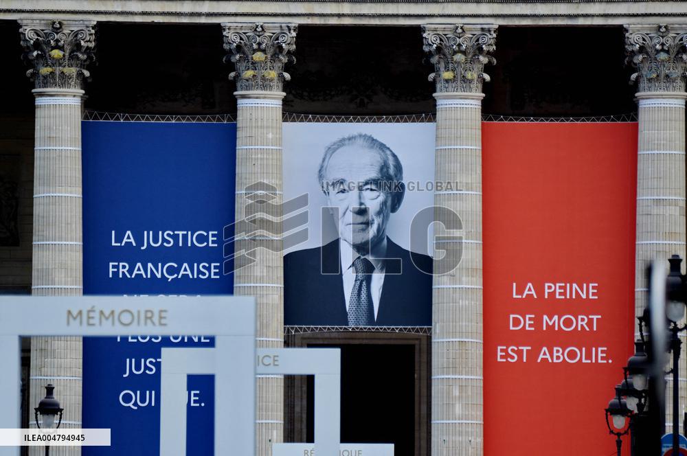 Final Preparations Before Robert Badinter Honor At Pantheon - Paris