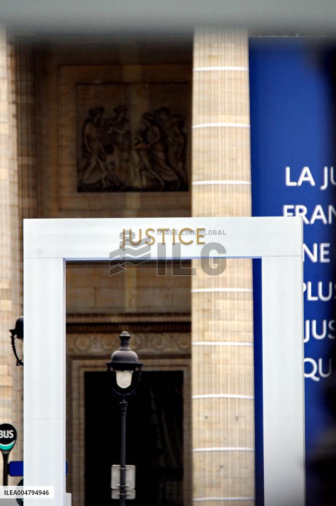 Final Preparations Before Robert Badinter Honor At Pantheon - Paris