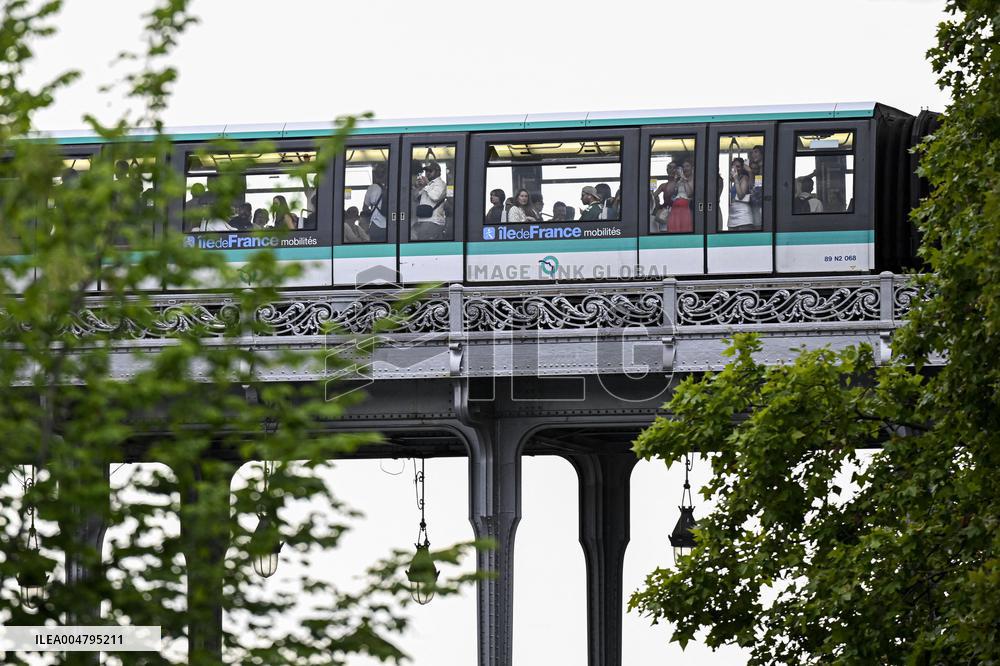 METRO RATP Replacing Line 6 - Paris