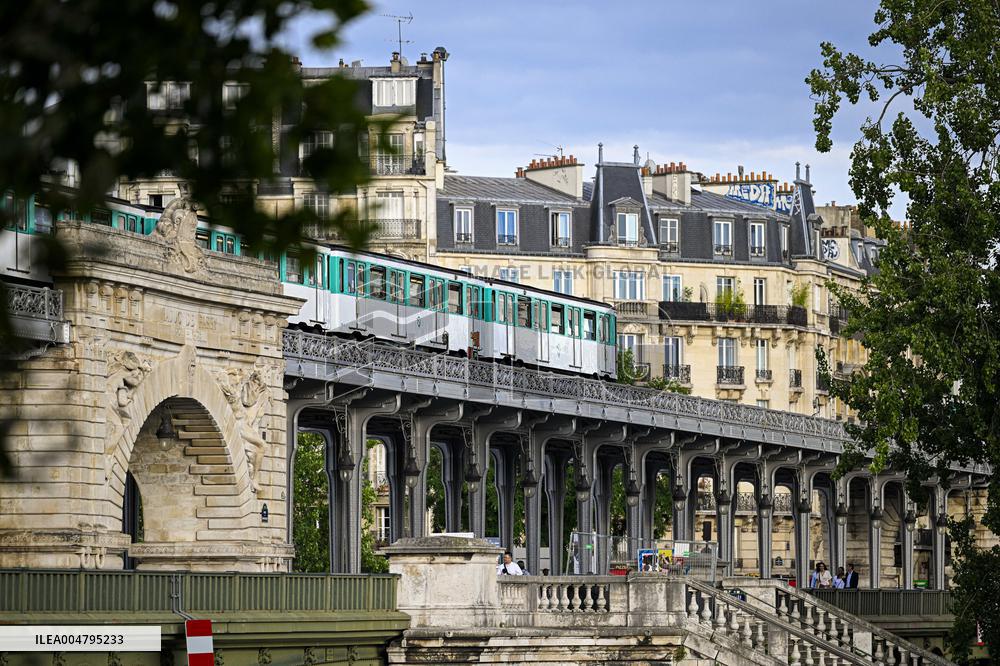 METRO RATP Replacing Line 6 - Paris