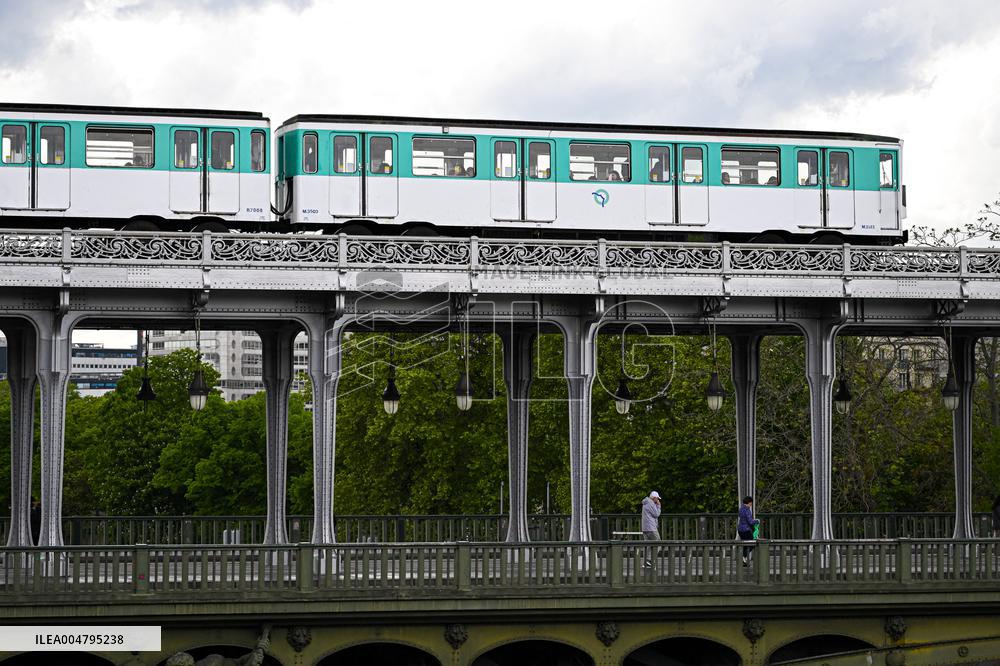 METRO RATP Replacing Line 6 - Paris