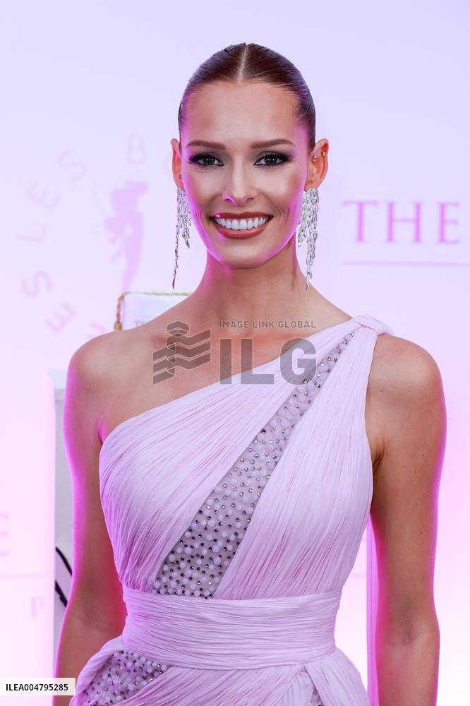 Peninsula in Pink Charity Cocktail - Paris