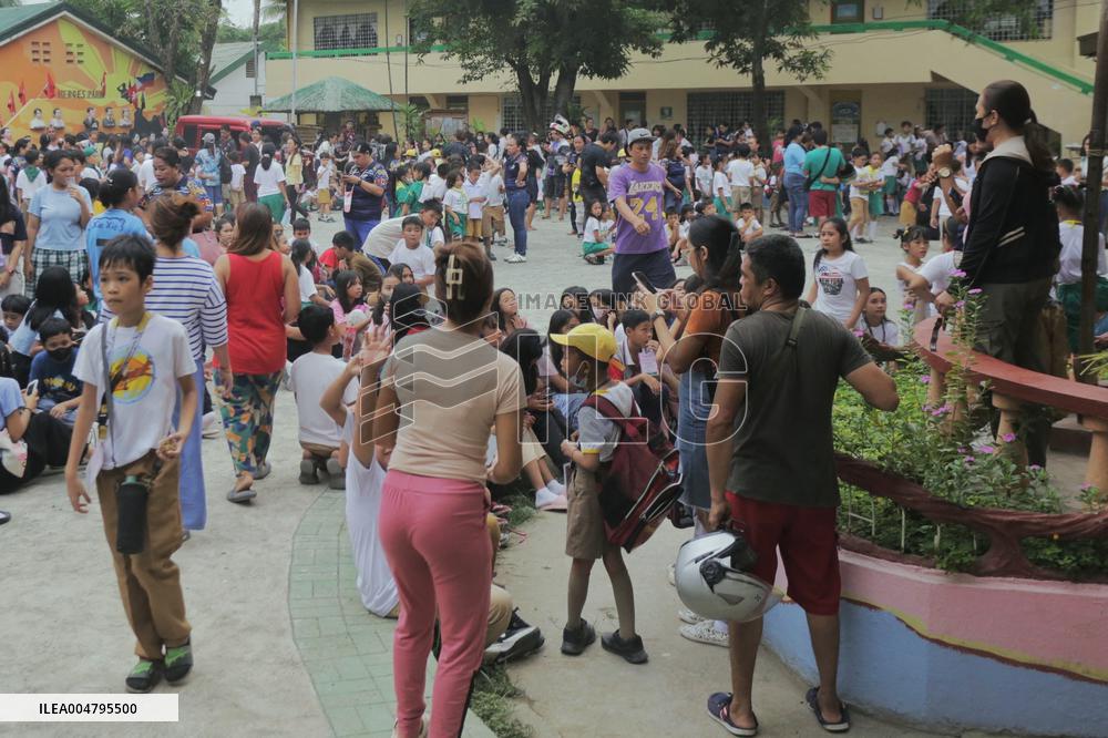 7.5 Magnitude Earthquake Hits Philippines