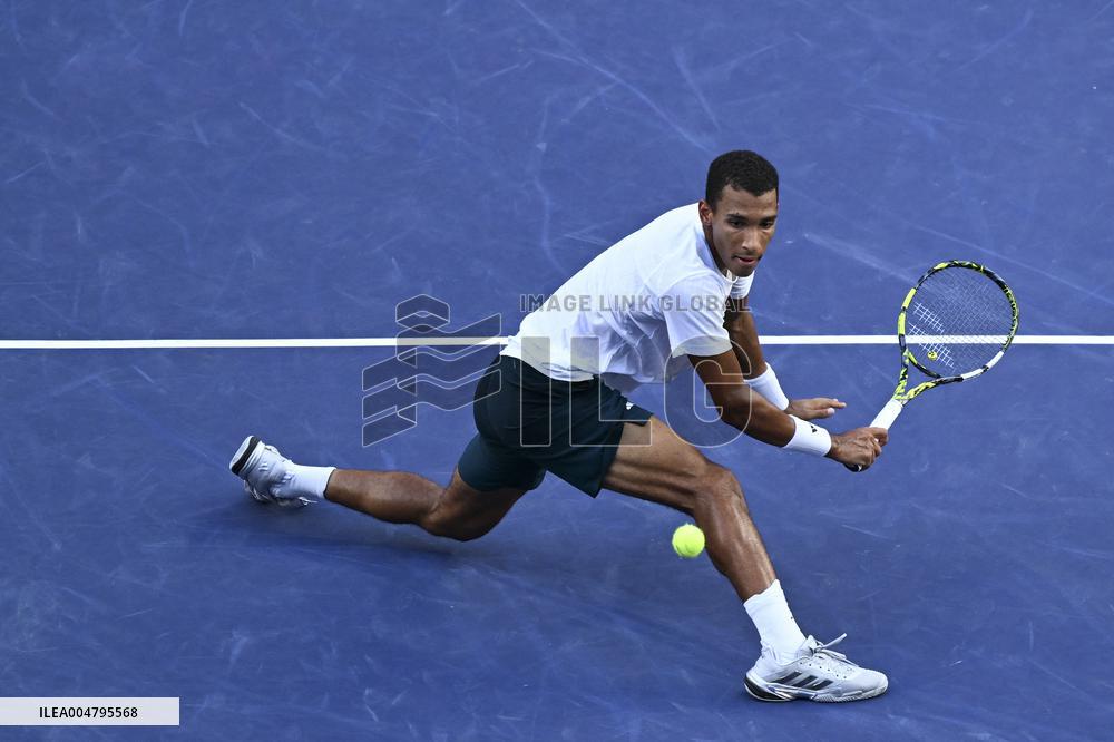 ATP Masters - Arthur Rinderknech v Felix Auger-Aliassime - Shanghai