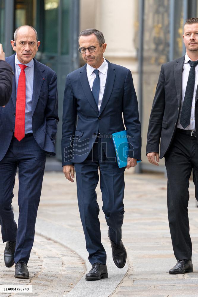 Arrival of party leaders outside the Élysée Palace - Paris AJ