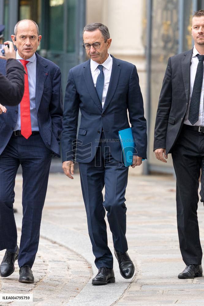 Arrival of party leaders outside the Élysée Palace - Paris AJ