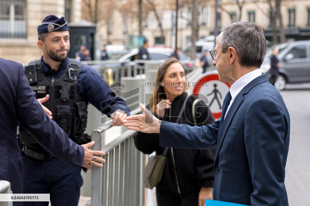 Arrival of party leaders outside the Élysée Palace - Paris AJ