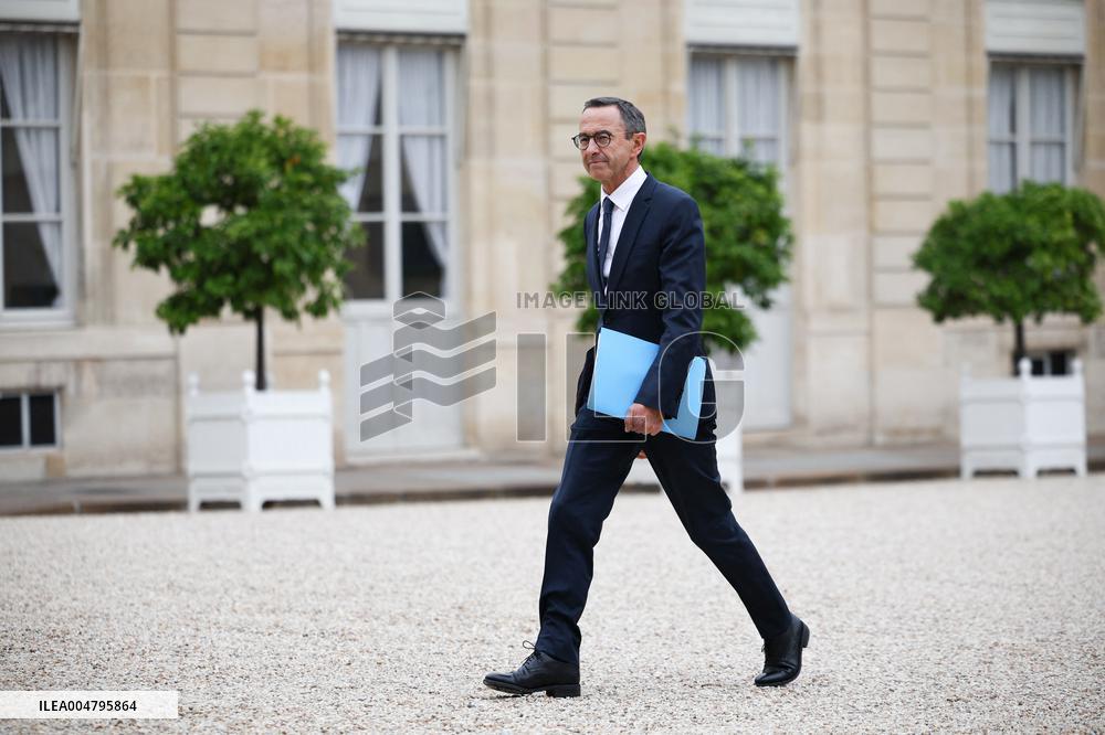 Meeting With French President And Political Leaders At Elysee Palace - Paris