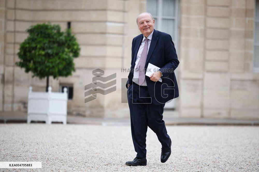 Meeting With French President And Political Leaders At Elysee Palace - Paris