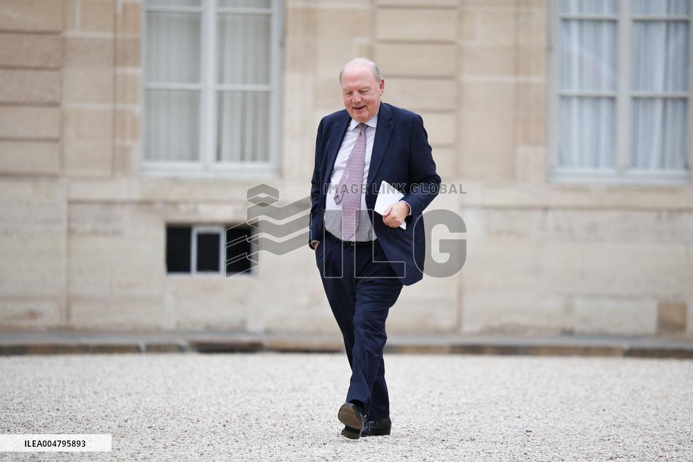 Meeting With French President And Political Leaders At Elysee Palace - Paris
