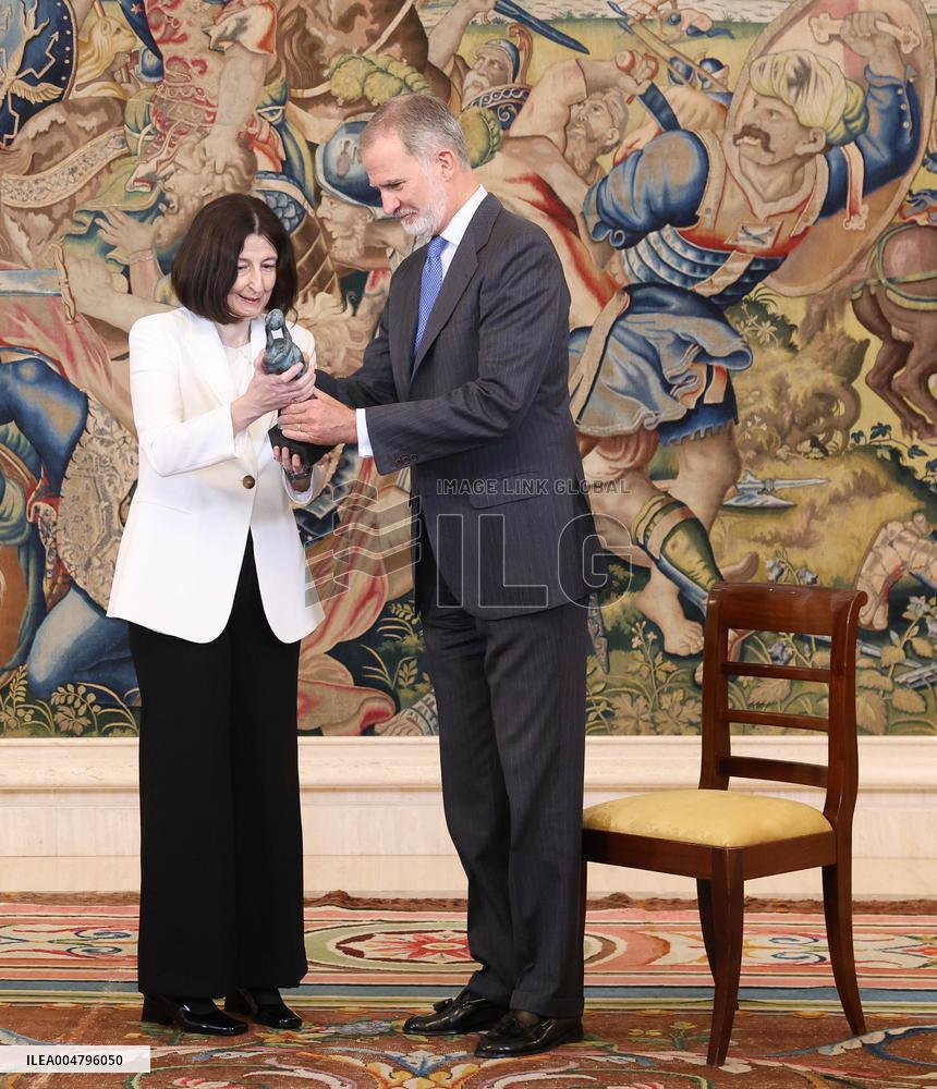 King Receives Notarial Foundation Representatives - Madrid