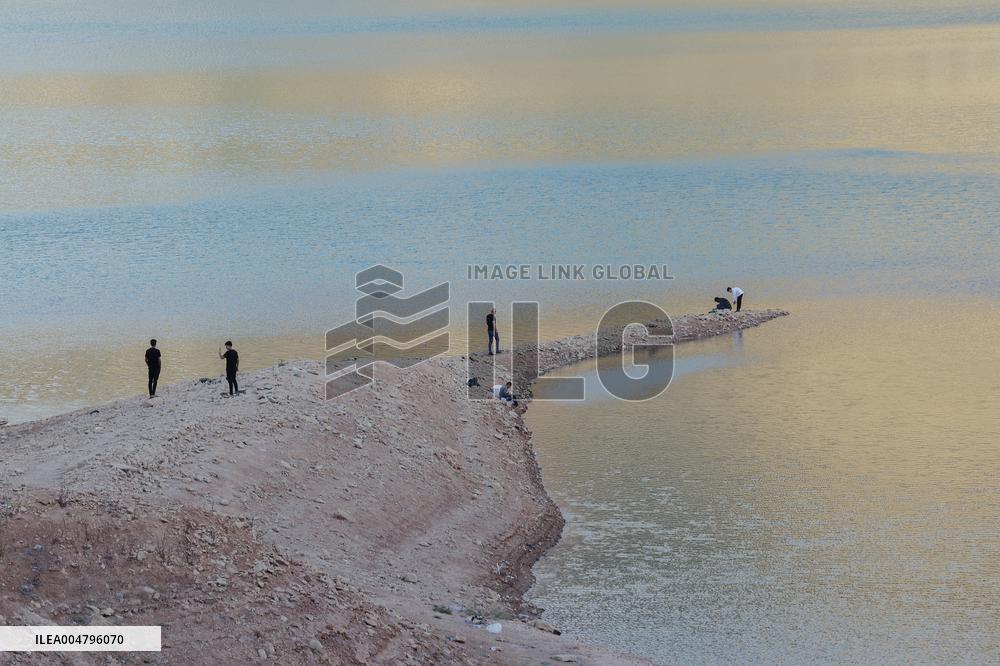 Iraq Duhok Dam Water Levels Decline