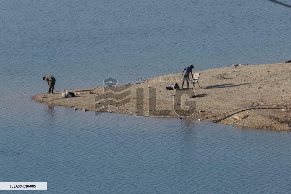 Iraq Duhok Dam Water Levels Decline