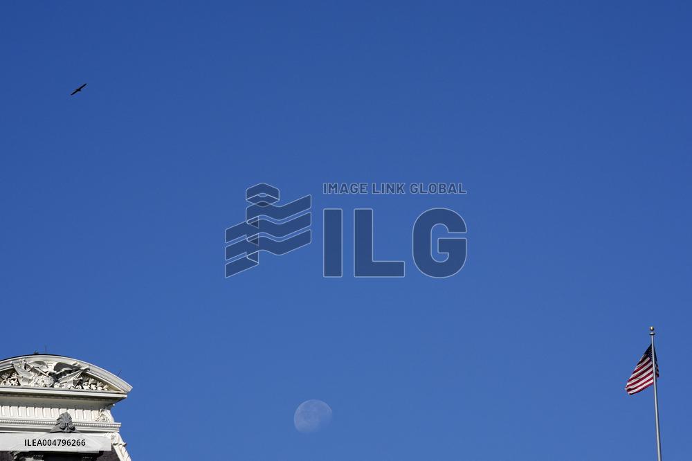 Donald Trump departs to Military Medical Center - Washington