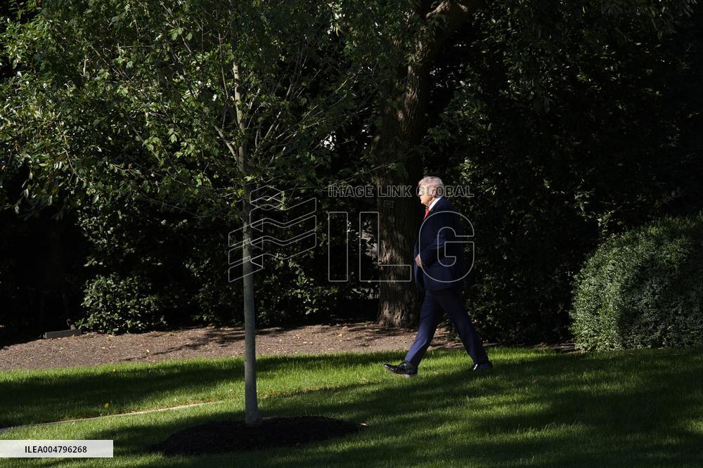 Donald Trump departs to Military Medical Center - Washington