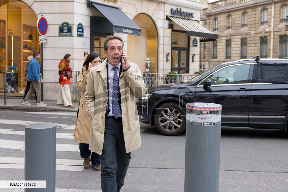 Departure of party leaders outside the Elysee Palace - Paris AJ