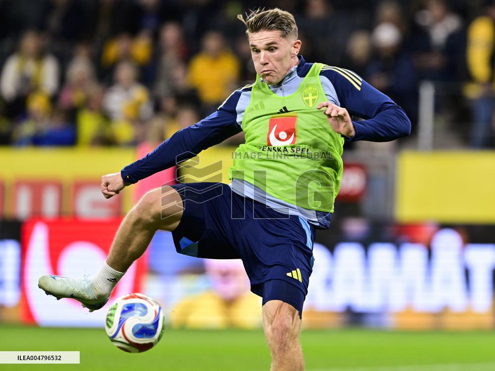 WORLD CUP QUALIFYING SWEDEN-SWITZERLAND