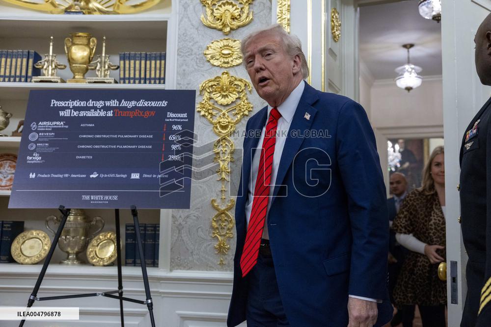 US President Donald Trump announces a drug pricing deal during a press conference in the Oval Office