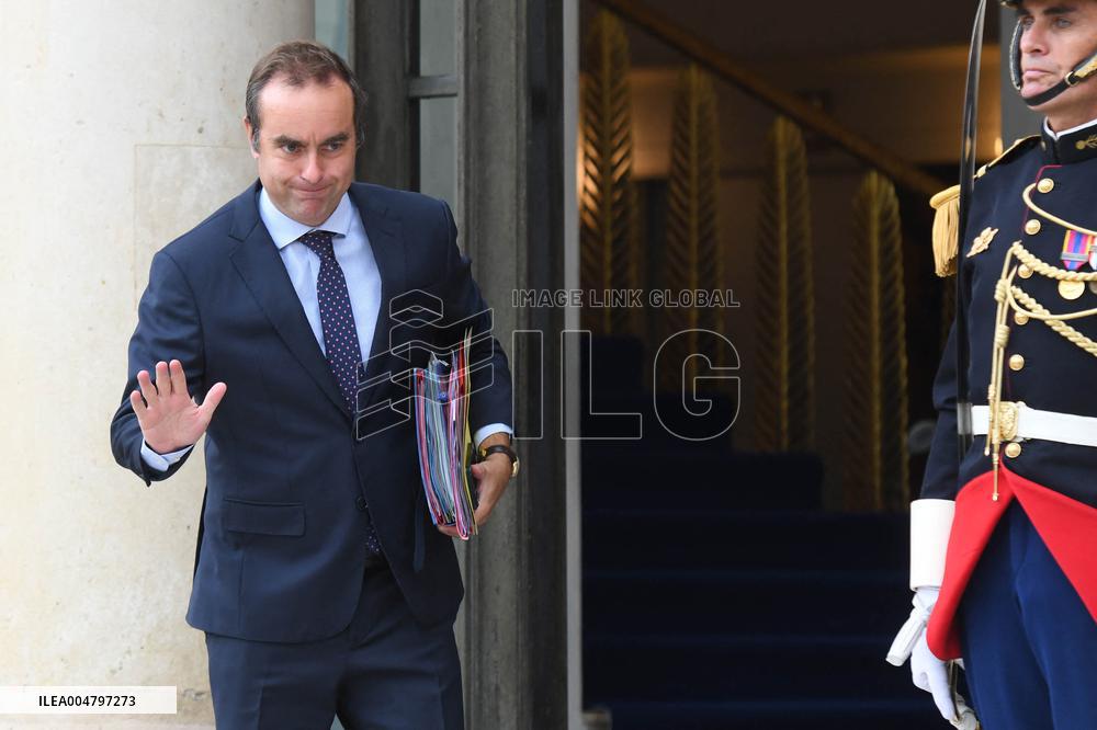 Arrivals At Coalition of the Willing Summit - Paris