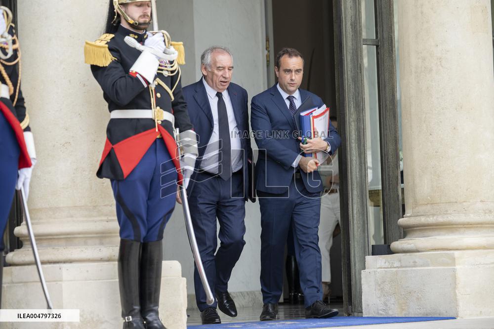 Weekly Cabinet Meeting - Paris