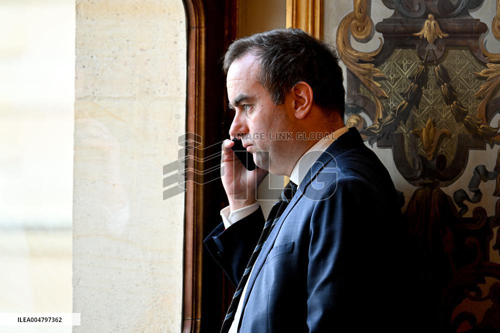 Government Statement On Situation In Ukraine And Security In Europe - Paris