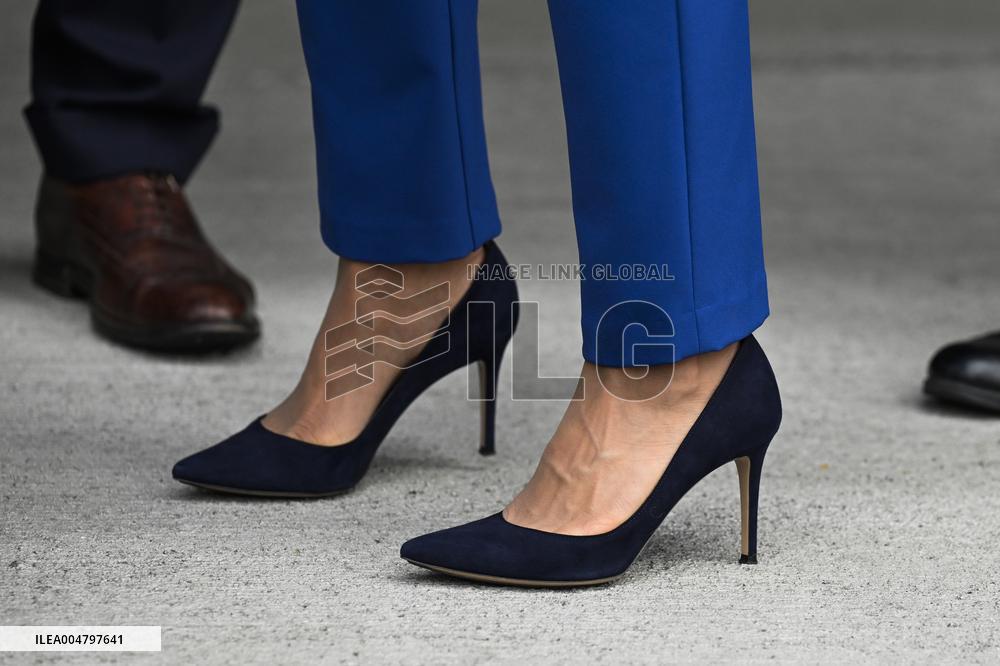 CROWN PRINCESS IN OSAKA