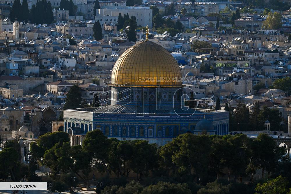 View From The Mount Of Olives Of The Old City In Jerusalem - Israel