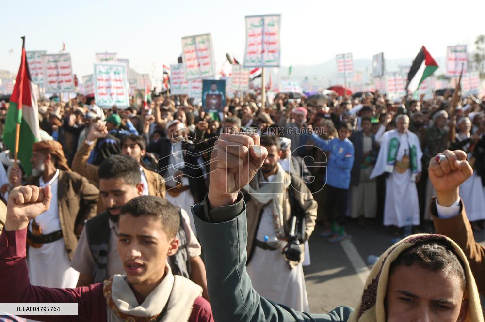 Yemen Celebrates The Cease-Fire Between Israel And Hamas - Sanaa