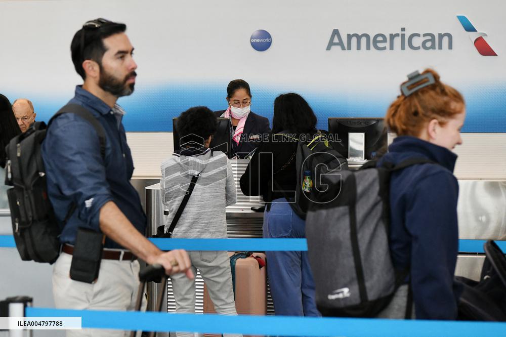 Federal Government Shutdown Has Led To Flight Delays - USA