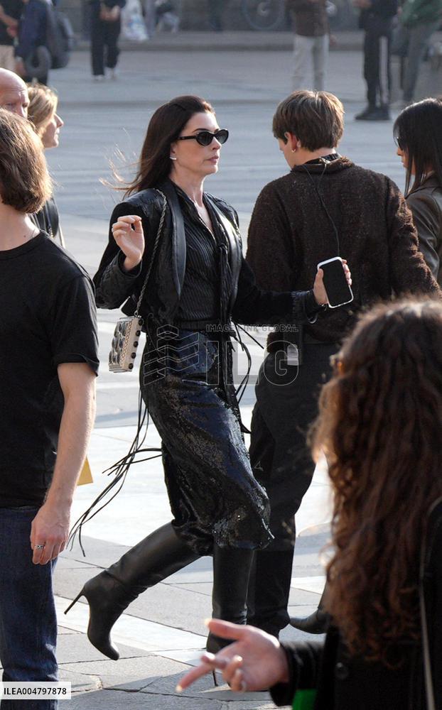 Anne Hathaway filming The Devil Wears Prada 2 in Milan - Italy