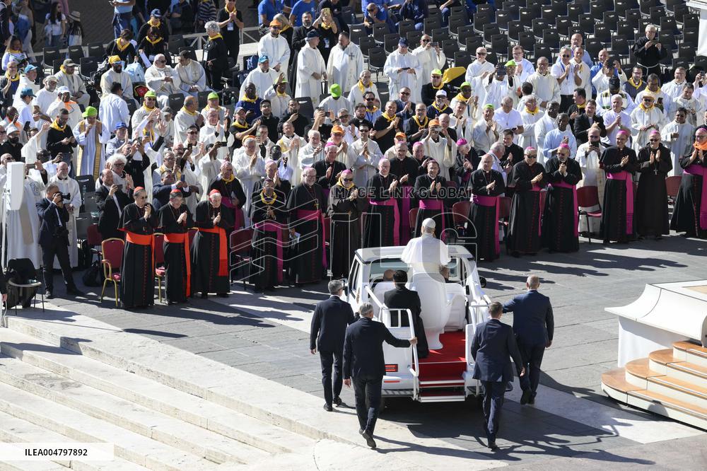 Pope Leo XIV At The Audience To The Pilgrims From The Tuscany Region - Vatican