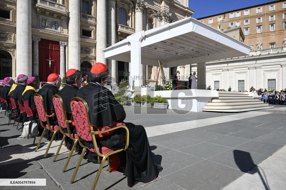 Pope Leo XIV At The Audience To The Pilgrims From The Tuscany Region - Vatican