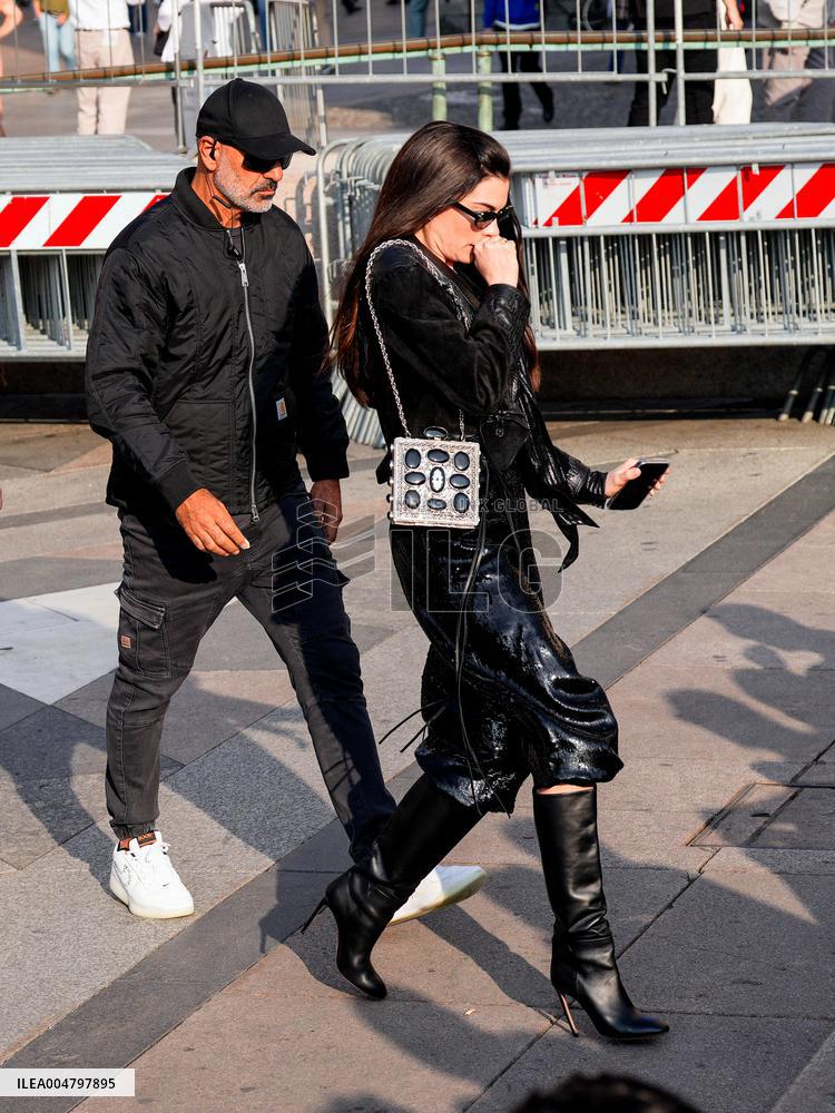 Anne Hathaway filming The Devil Wears Prada 2 in Milan - Italy