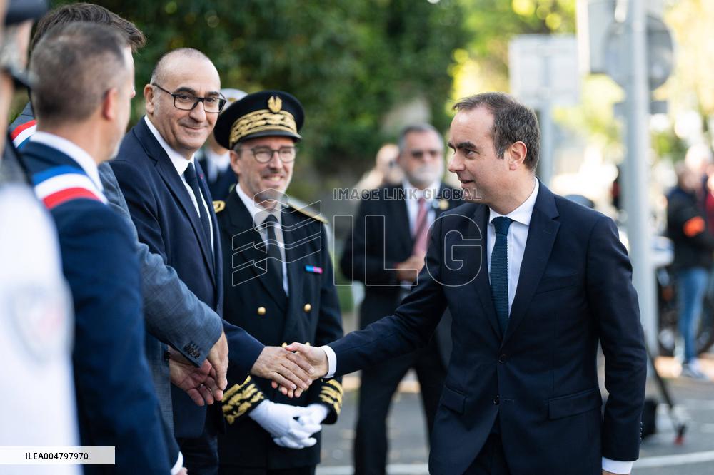 French PM Sebastien Lecornu Visits A Police Station - Hay-les-Roses