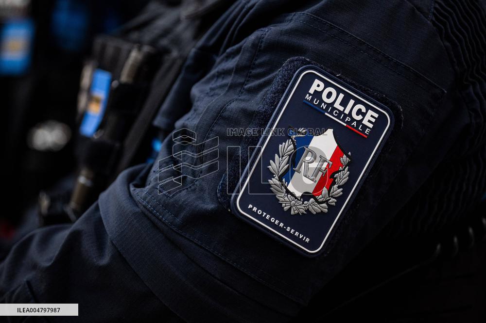 French PM Sebastien Lecornu Visits A Police Station - Hay-les-Roses