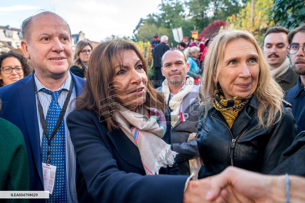 Anne Hidalgo Faced Protesters At Fête des Vendanges - Montmartre