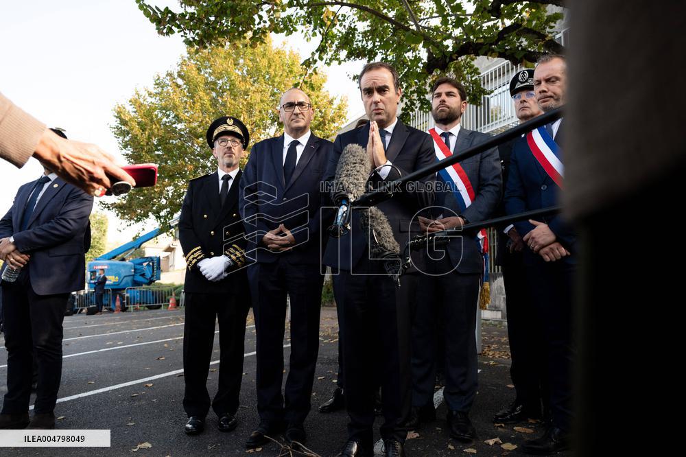 French PM Sebastien Lecornu Visits A Police Station - Hay-les-Roses