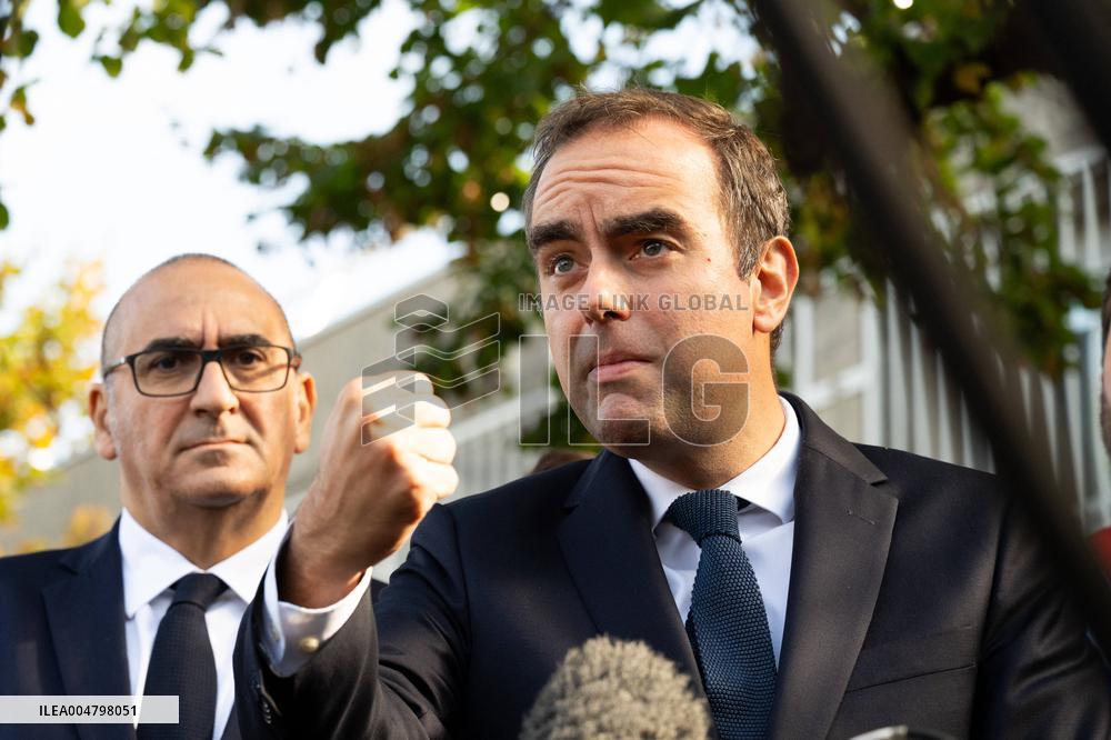 French PM Sebastien Lecornu Visits A Police Station - Hay-les-Roses