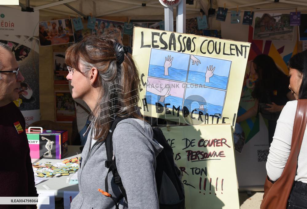 Mobilization Of Associations Against Budget Cuts - Paris