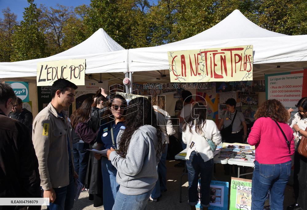 Mobilization Of Associations Against Budget Cuts - Paris