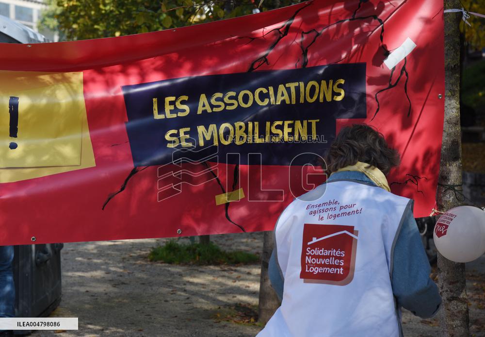 Mobilization Of Associations Against Budget Cuts - Paris