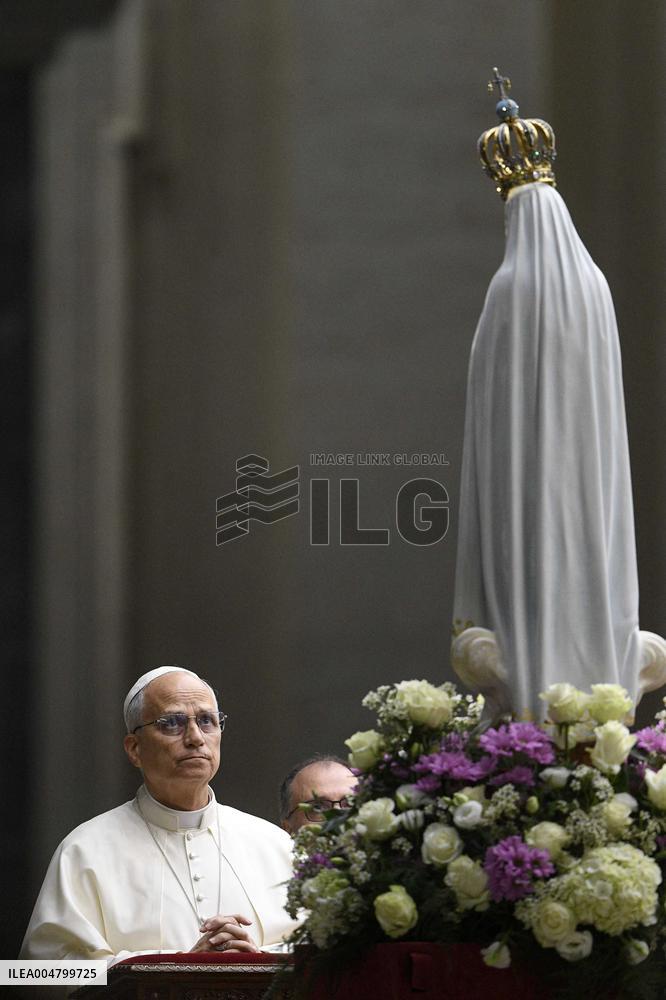 Pope Leo XIV Leads A Prayer Vigil For Peace - Vatican